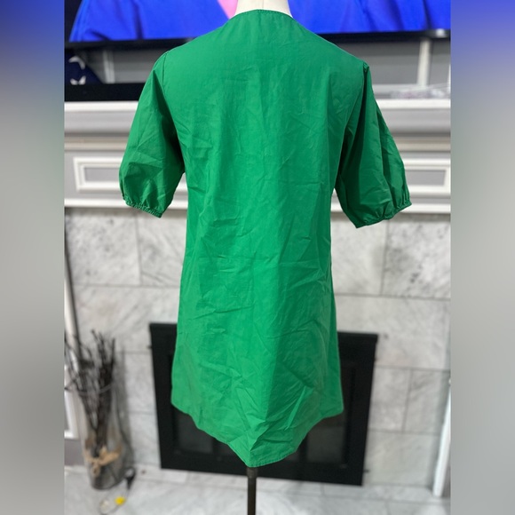 Green mini dress - Picture 2 of 4